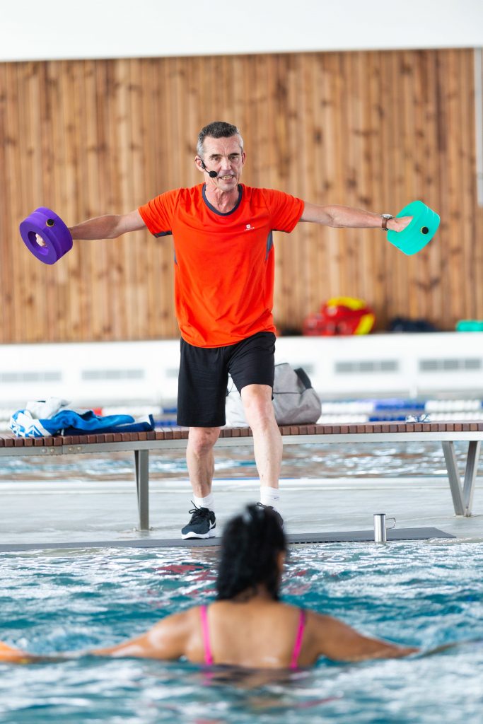 s etirer après une seance de natation s'etirer après une seance de natation